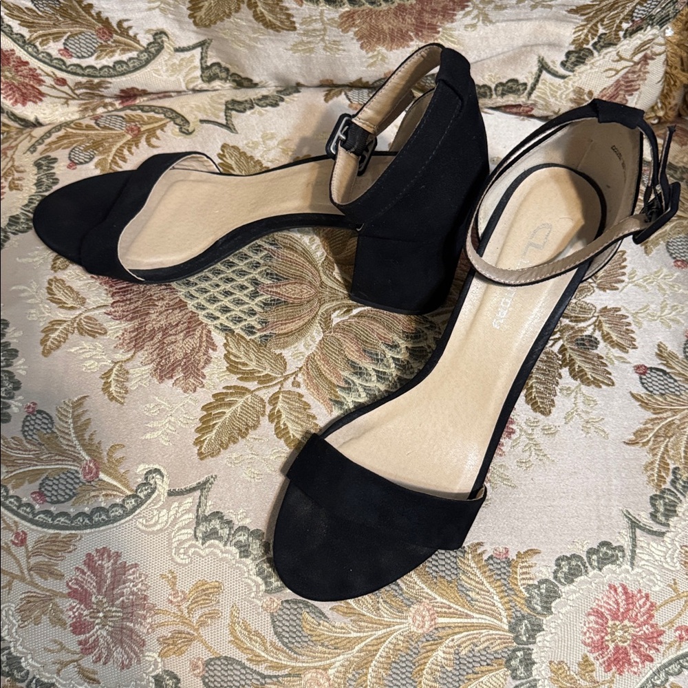 Elegant Black Women's Sandals